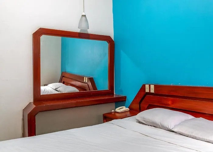 Hotel Florida 2*
